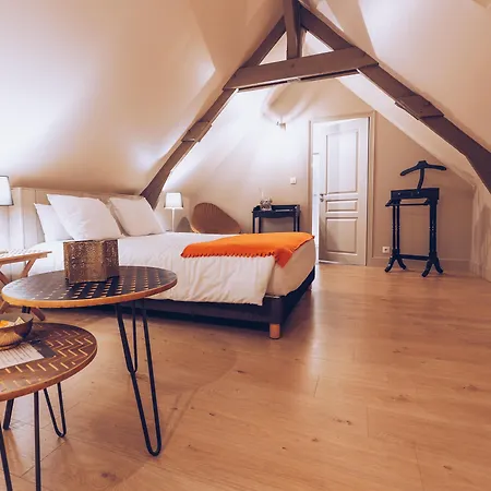 Konukevi Plumes & Coton