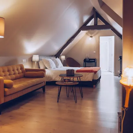 Plumes & Coton Konukevi Ecurie