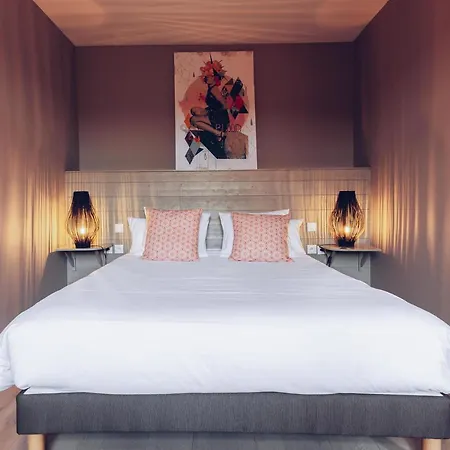 Pensión Plumes & Coton 3*