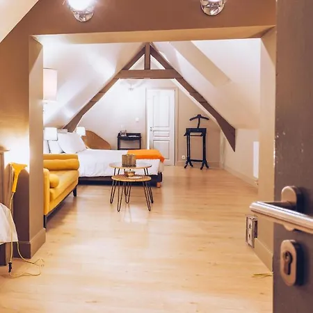 Plumes & Coton Guest house Ecurie